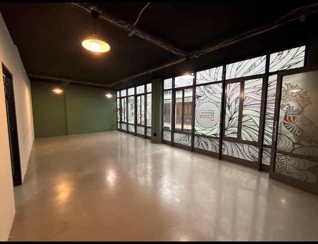 92M² OFFICE TO LET IN GREENSIDE